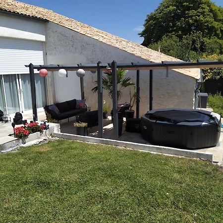 B&B Bel Agave Saint-Georges-des-Agouts Exterior photo