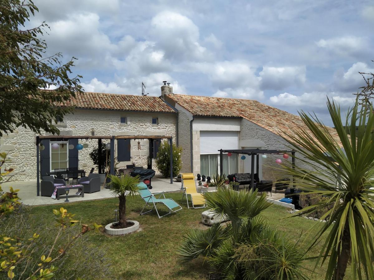 B&B Bel Agave Saint-Georges-des-Agouts Exterior photo