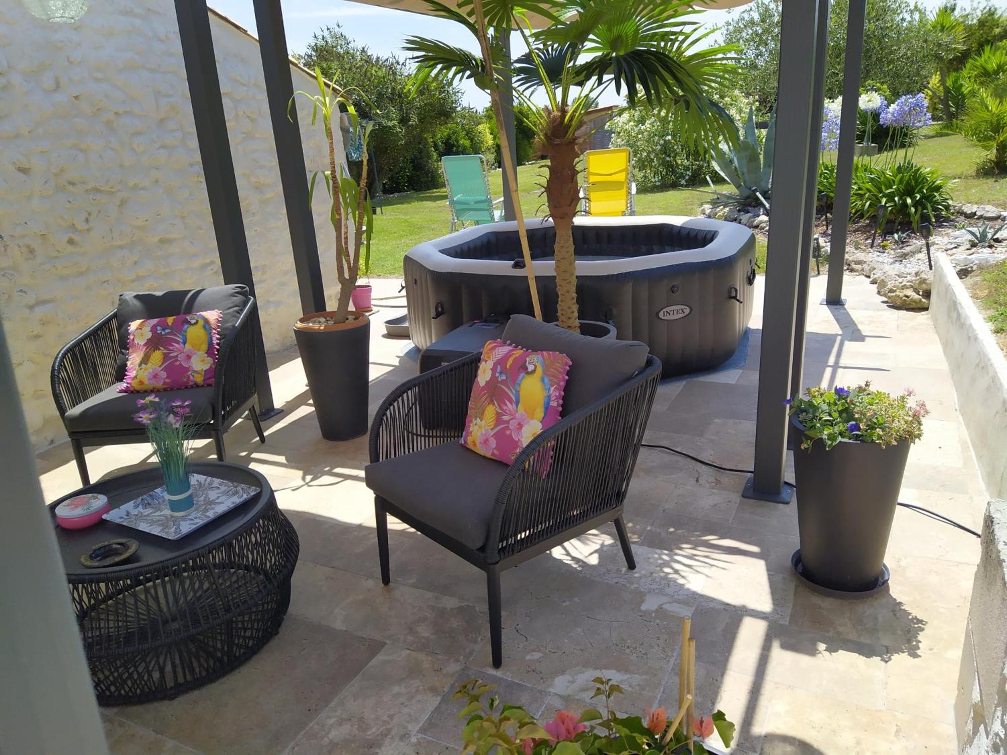 B&B Bel Agave Saint-Georges-des-Agouts Exterior photo